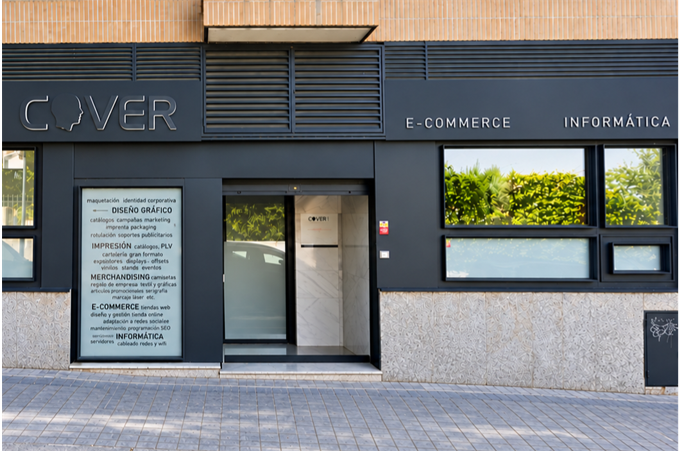 Fachada del local de Covernet en Pozuelo de Alarcón, Madrid